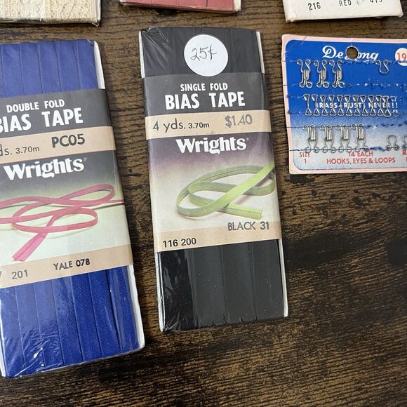 Vintage Craft Lot of 30 Wrights & More Sewing NOS Buttons Trim Rick Rack Piping - Picture 11 of 13